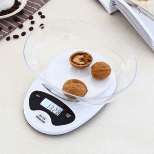 ⁦Digital Kitchen Scale | ABS Housing | 5kg Capacity | 1g Precision | Tare Function | Automatic Power Off | Model SH-136A | White⁩ - الصورة ⁦4⁩
